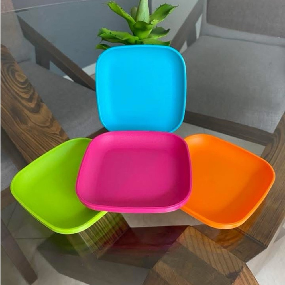 Tupperware Mini TupperToys Small Luncheon Plates New
